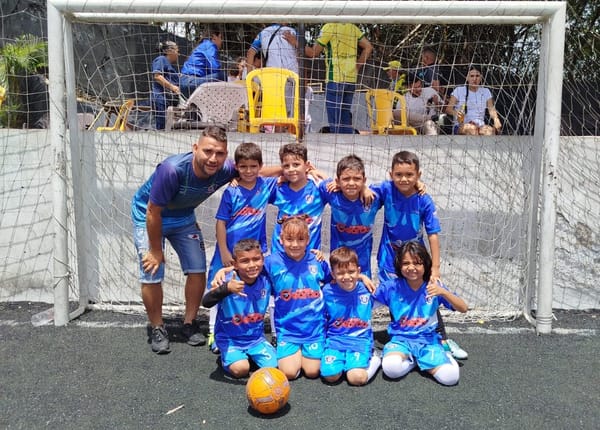 Torneo Infantil de fútbol en las canchas La Grama