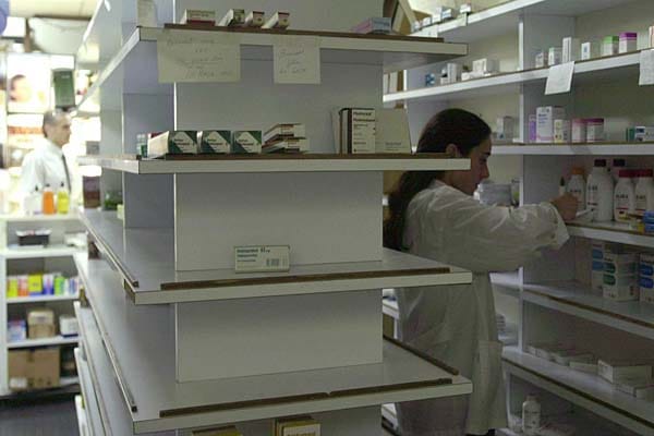 ​​​​​Gobierno contratará directamente con las farmacéuticas para disminuir desabastecimiento de medicamentos