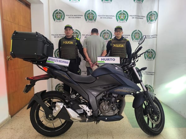 Policía nacional le frenó en seco el hurto de una moto