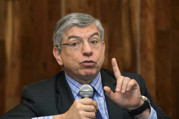 Expresidente Gaviria descalifica a PETRO