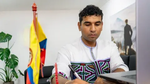 Inician investigación por bochornosa denuncia de corrupción entre el director del Sena y el expresidente de la Cámara