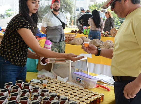 Feria de emprendimiento y cultura en Mutis