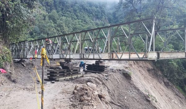 Puente en Los Canelos terminado, pero no habilitado; habitantes exigen solución ya