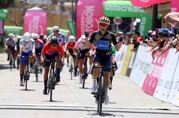 Diana Peñuela gana la tercera etapa con final en Buga