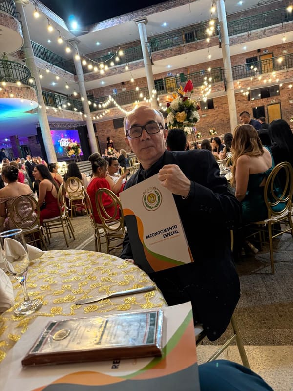 Reconocimiento al docente a Germán Herrera Gómez