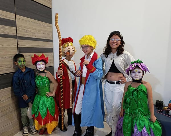 Muestra artística teatral en El Libro Total San Gil