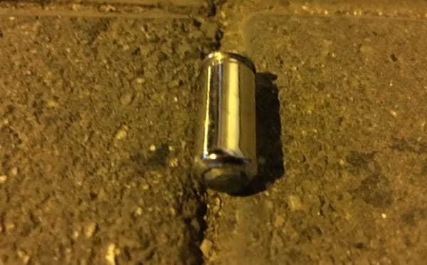 Hallado cadáver con tres balazos en vía a Rionegro, Santander