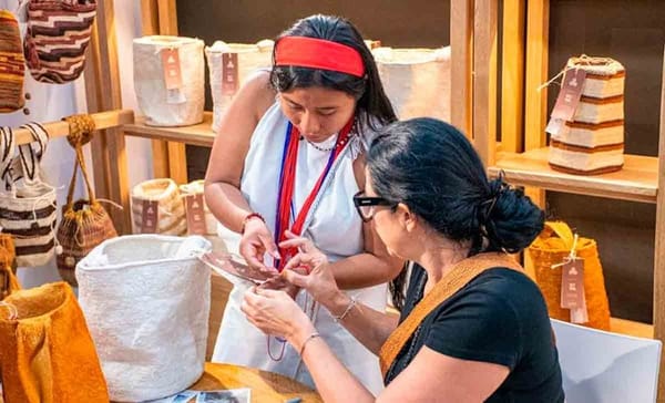 Saberes ancestrales tejidos con propósito están presentes en Colombiamoda 2025