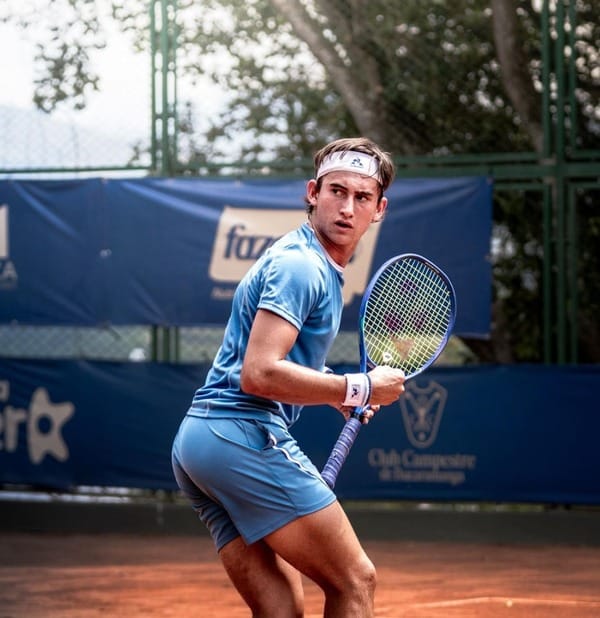 Miguel Tobón en semifinales del Open Huevos Kikes