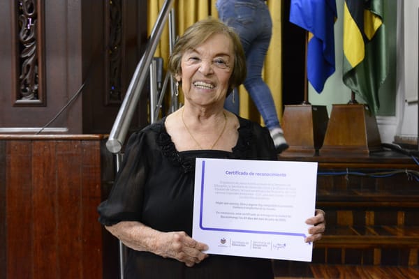 Un sueño que florece para Mariana Ríos a los 78 Años