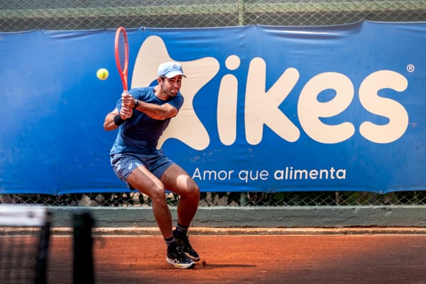 Cinco colombianos entre los ocho mejores del Huevos Kikes Open 2025
