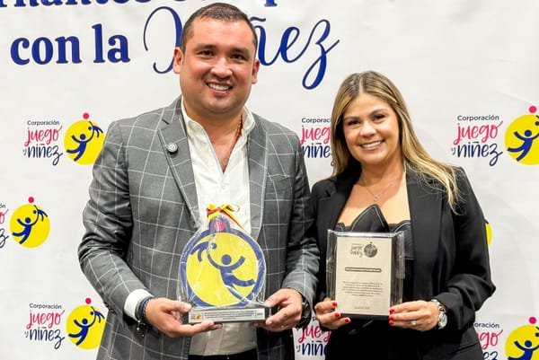 Floridablanca recibe galardón nacional por apoyo a la niñez