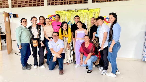 Graduación de trabajadores de salud mental en Floridablanca