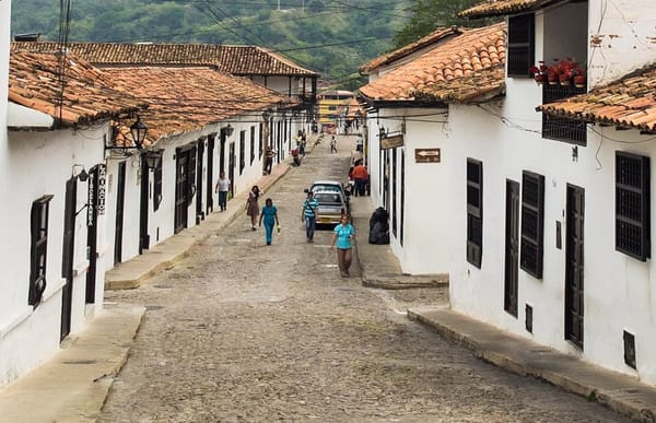 Menor de edad y su abuela desaparecieron en Girón