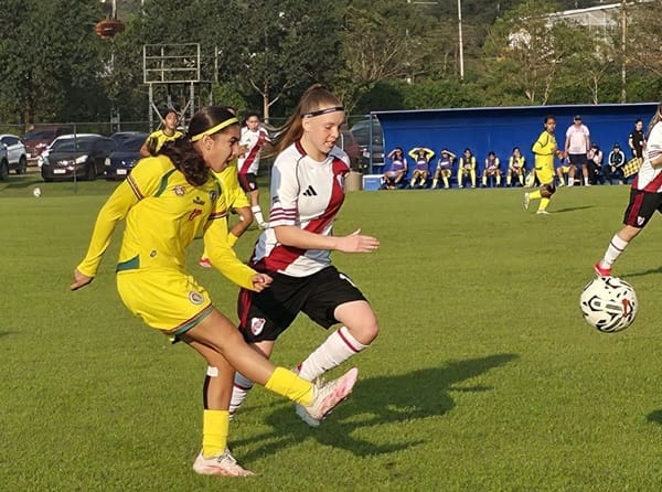 Santander Femenina Sub-14 perdió 0-1 ante River Plate