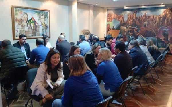 Egresados santandereanos realizaron su primera rueda de negocios en Bogotá