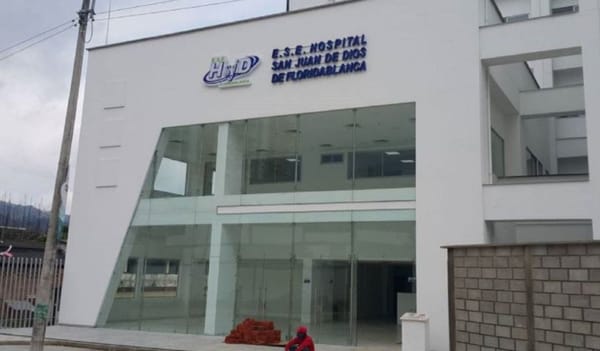 Denuncian despido masivo de trabajadores en hospital de Floridablanca