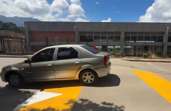 Seguridad vial reforzada con reductores en Piedecuesta