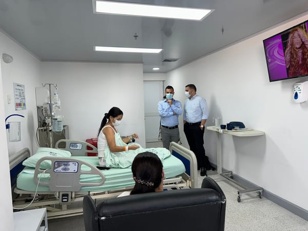 Director del FOMAG visitó la ESE HUS y escuchó a los usuarios sobre la atención en salud