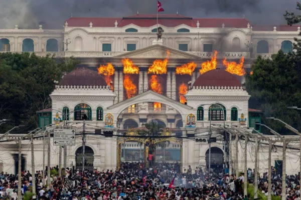 Muere quemada esposa de exprimer ministro de Nepal