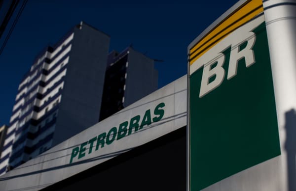 Funcionarios de la DIAN ocultaron 44 mil millones en beneficio de Petrobras