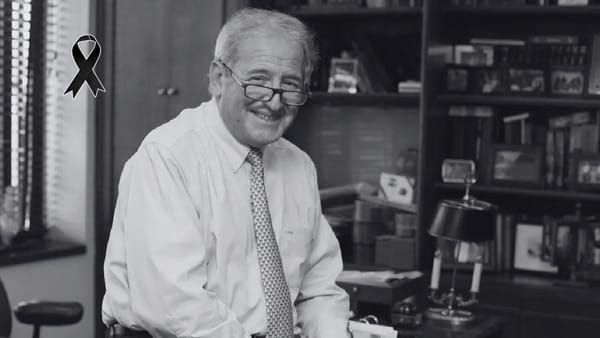 Muere Remberto Burgos de la Espriella, el neurocirujano que marcó la historia de la medicina colombiana