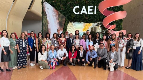 UDES fortalece su liderazgo internacional en el Congreso de las Américas
