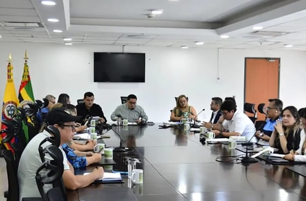 Acuerdo en Bucaramanga para que los maestros no entren en paro