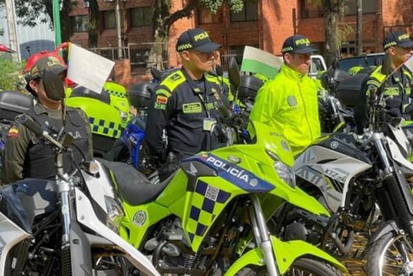 Gobernación de Santander entrega logística para Policía, Ejército y 13 alcaldías