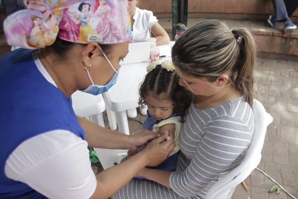 Vacunación esencial fue realizada en Piedecuesta