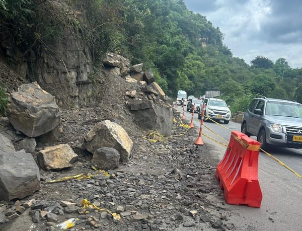 Bloqueos en la carretera El Socorro – San Gil (S)