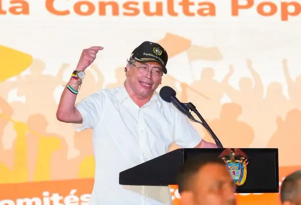Comisión de Acusaciones investiga al presidente Petro