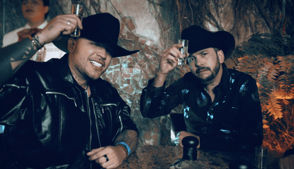 Jessi Uribe y El Flaco estremecen al público con ‘Si Ya Me Voy’
