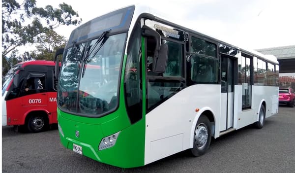 Metrolínea es el mayor fracaso del transporte ‘El proyecto está muerto’ dicen los funcionarios del tránsito