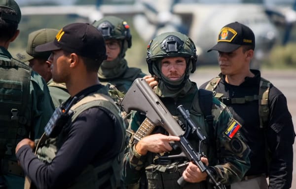 Militares de Venezuela desafían a Estados Unidos