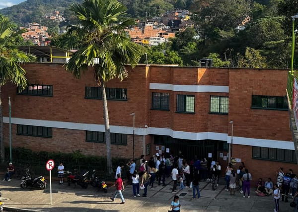 Colegio El Carmen volvió a la vida en Floridablanca
