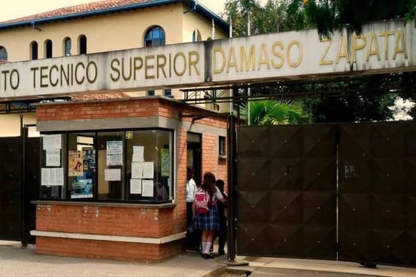 La sede María Cano del Dámaso Zapata vuelve a recibir estudiantes