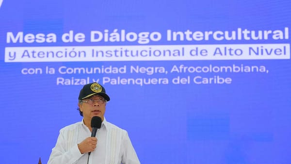 Petro culpó a “la capa más rica de la sociedad” por dejarlo sin más recursos para ejecutar su plan de desarrollo ¿Está de acuerdo? imagen de la publicación