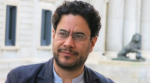 Cepeda dice que no tocará la Constitución durante su eventual gobierno  ¿Le creemos? imagen de la publicación