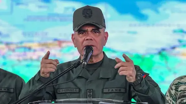 Destituido ministro de          Defensa de Venezuela