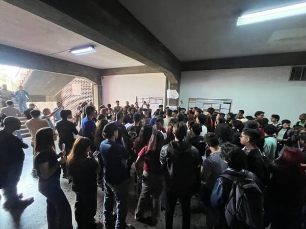 Estudiantes de la UCV protestaron contra visita del hijo de Nicolás Maduro a la universidad