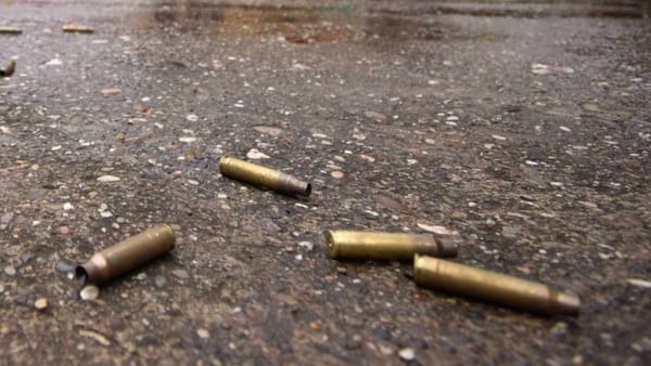 Tiros en la madrugada dejaron tres heridos en el barrio Ricaurte de Bucaramanga: capturaron a un hombre armado