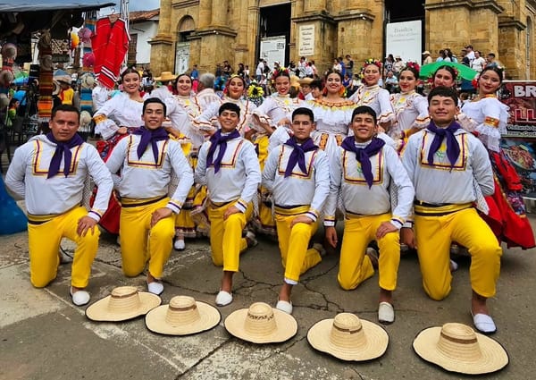 Cacique Hunzaá presente Festival de Danza Folclórica en Perú