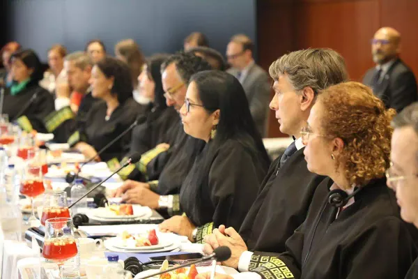 Patalean magistrados de la JEP: "Proyecto que anticipa cierre de la JEP plantea riesgos para las víctimas y la justicia transicional"