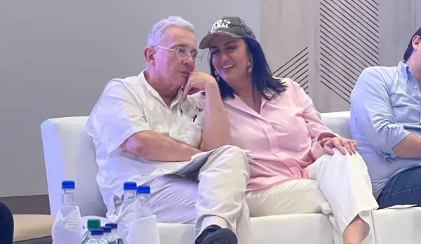 La Mafe Cabal rompió cobijas con Uribe. ¿Apoya esa decisión?