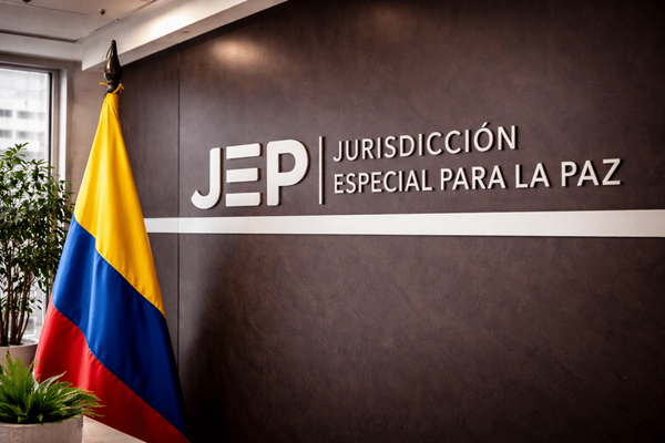 JEP responde a polémica por $56.435 millones en gastos: asegura que solo el 1,13 % fue para tiquetes al exterior