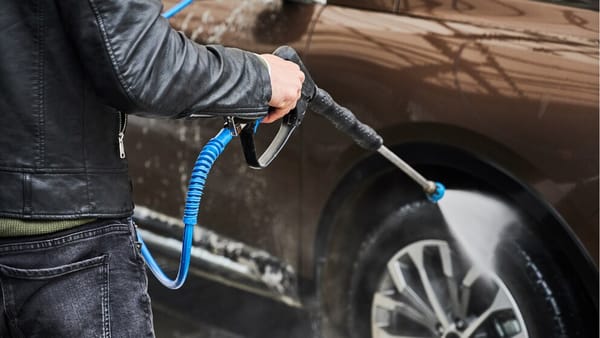 Sancionarán a quienes derrochen agua y arrojen residuos inflamables