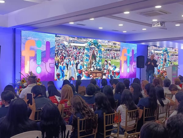 Más de 300 empresarios participaron en San Gil en Foro Internacional de Innovación Turística