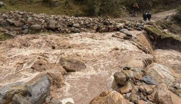 Avalancha golpeó a Guaca en la vereda Sisota y deja puentes, vías rurales y el acueducto destruidos