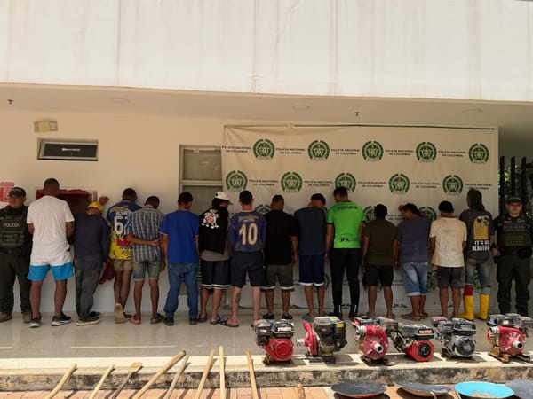 Golpe a la minería ilegal en el río de Oro: 14 capturados mientras extraían oro en Chimitá